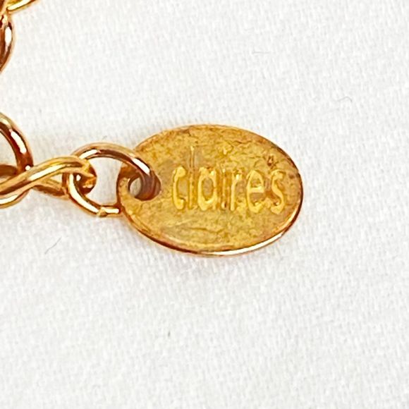 Claires Orante Clear Rhinestones Cross Pendant Chain Necklace Thin Spiral Links - Picture 8 of 12